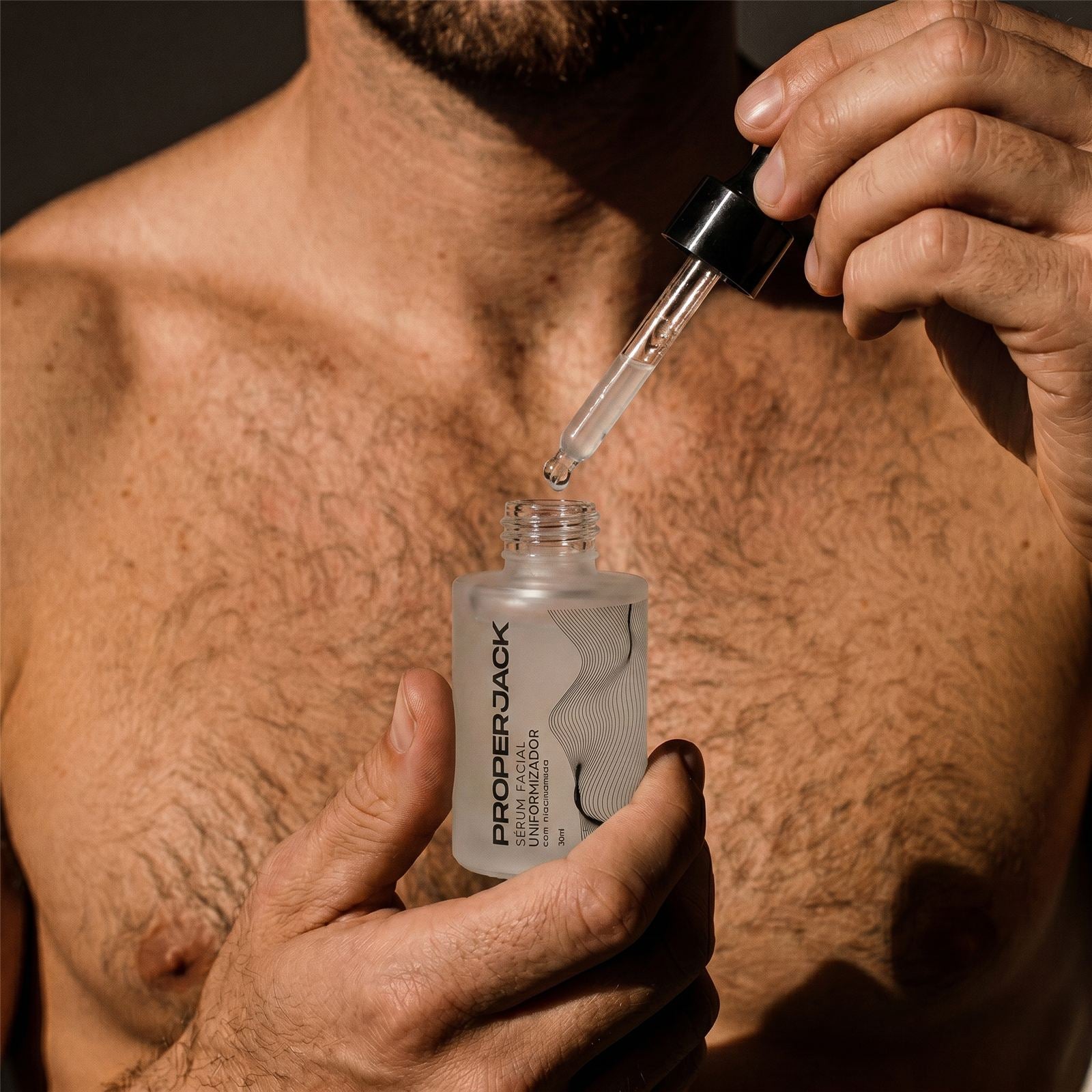 Sérum facial uniformizador Proper Jack com conta-gotas